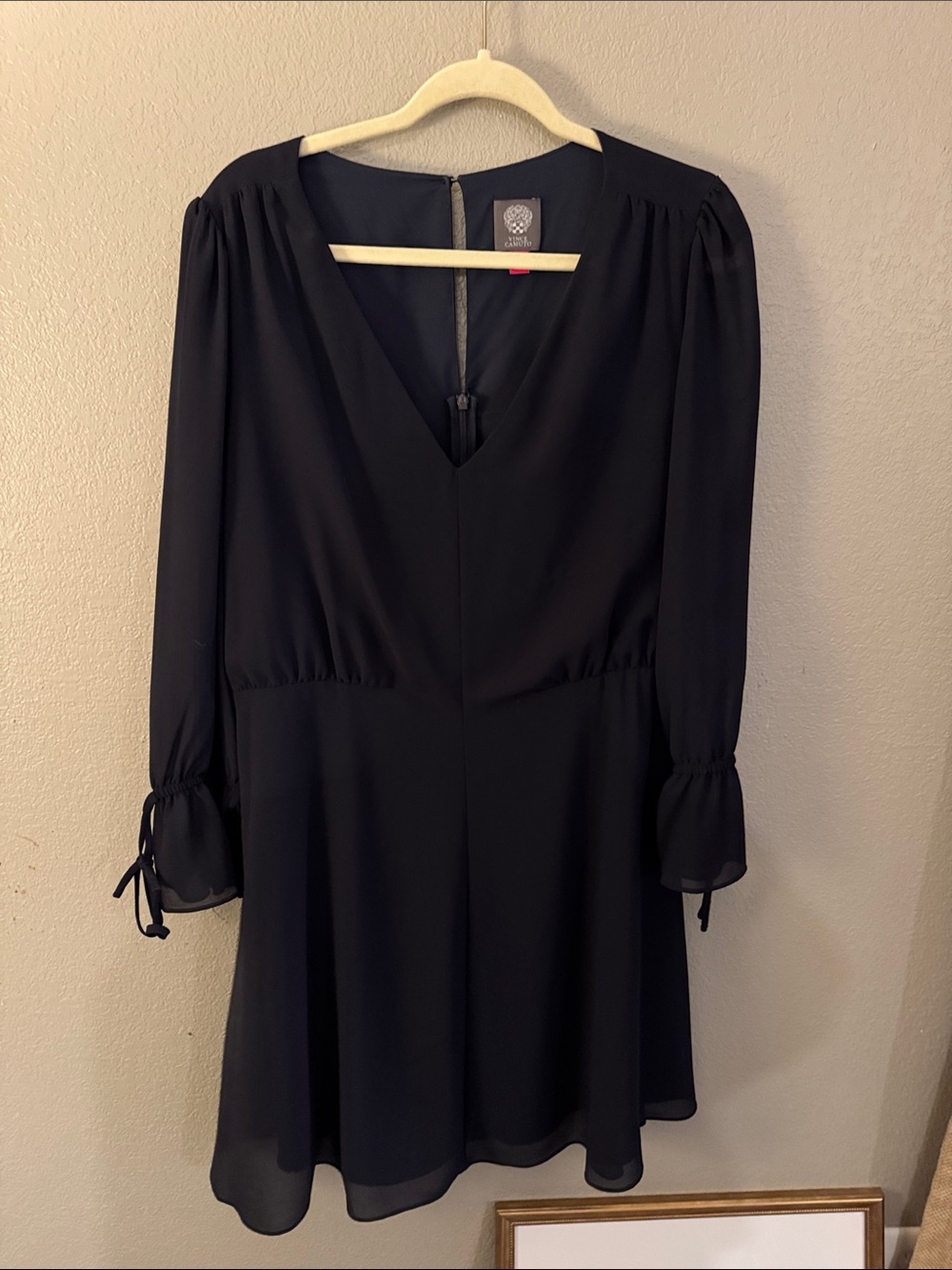 Vince Camuto Dark Navy Long-Sleeve V-Neck Tie-Cuff A-Line Dress with Sleeves. 14
